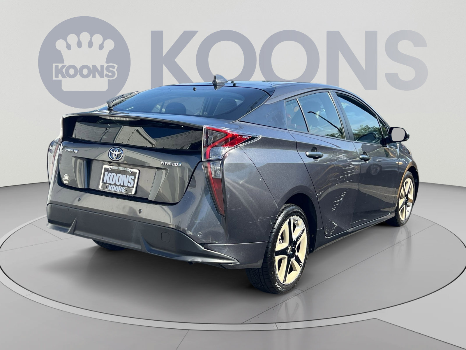 Used 2016 Toyota Prius Four Touring w/ Premium Convenience Package FWD image 5
