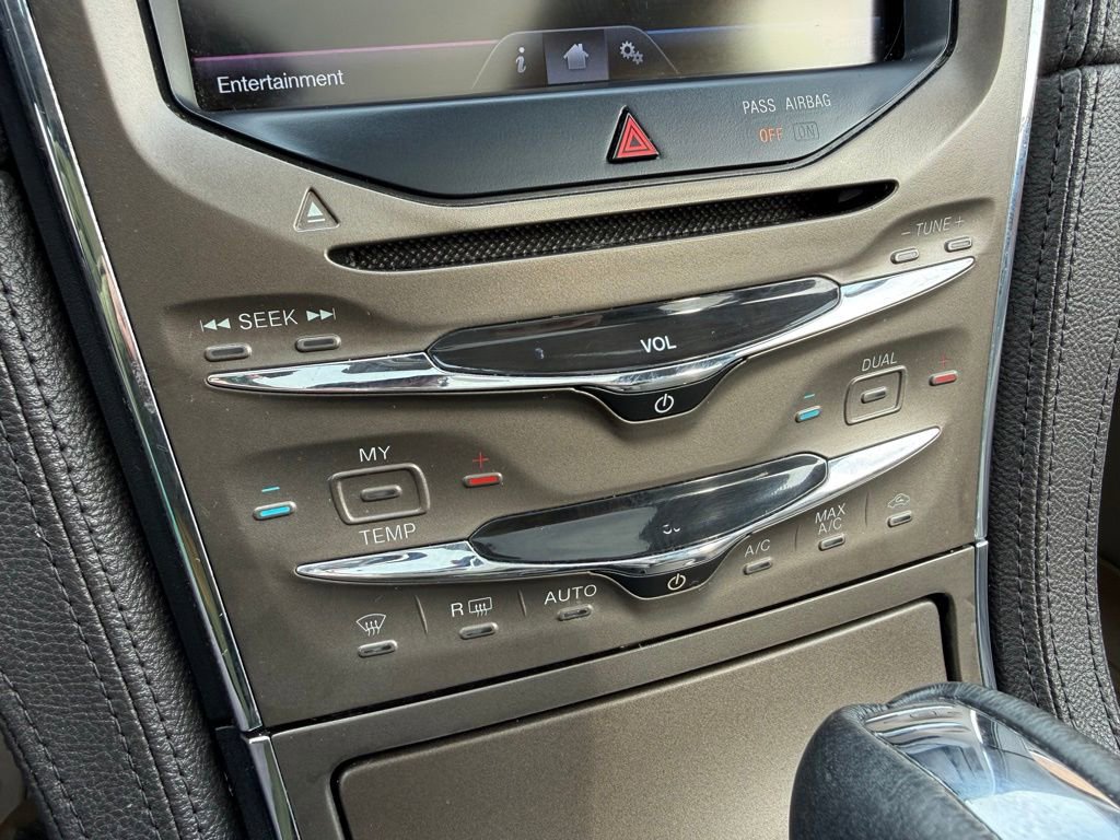 Used 2015 Lincoln MKX AWD w/ Equipment Group 102A image 22