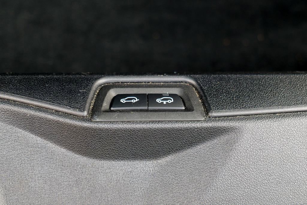 Used 2023 BMW X7 xDrive40i w/ Premium Package image 70