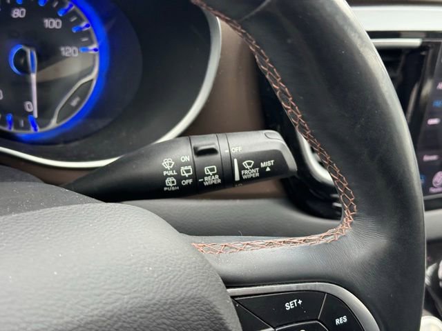 Used 2018 Chrysler Pacifica Touring-L Plus image 29