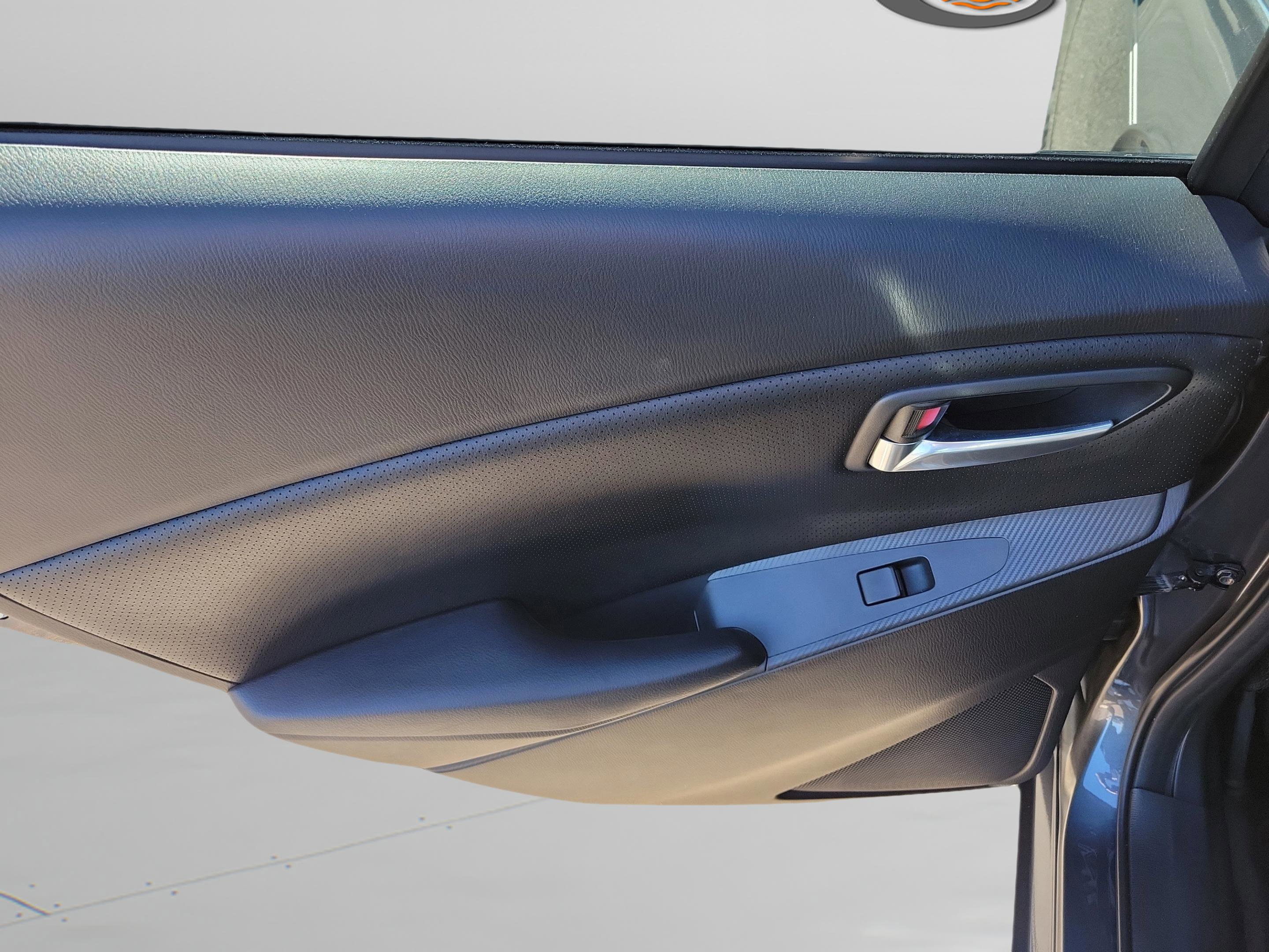 Used 2019 Toyota Yaris XLE image 23