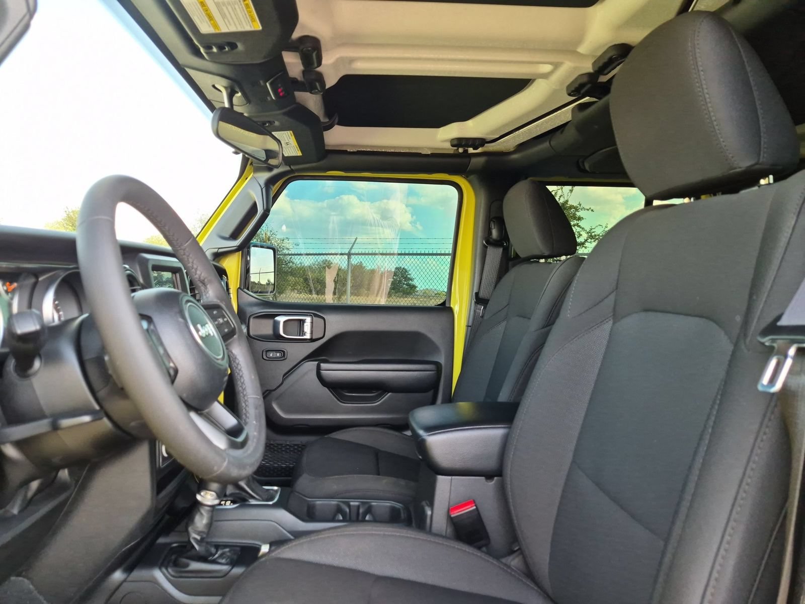 Used 2023 Jeep Wrangler Unlimited Sport AWD/4WD image 9