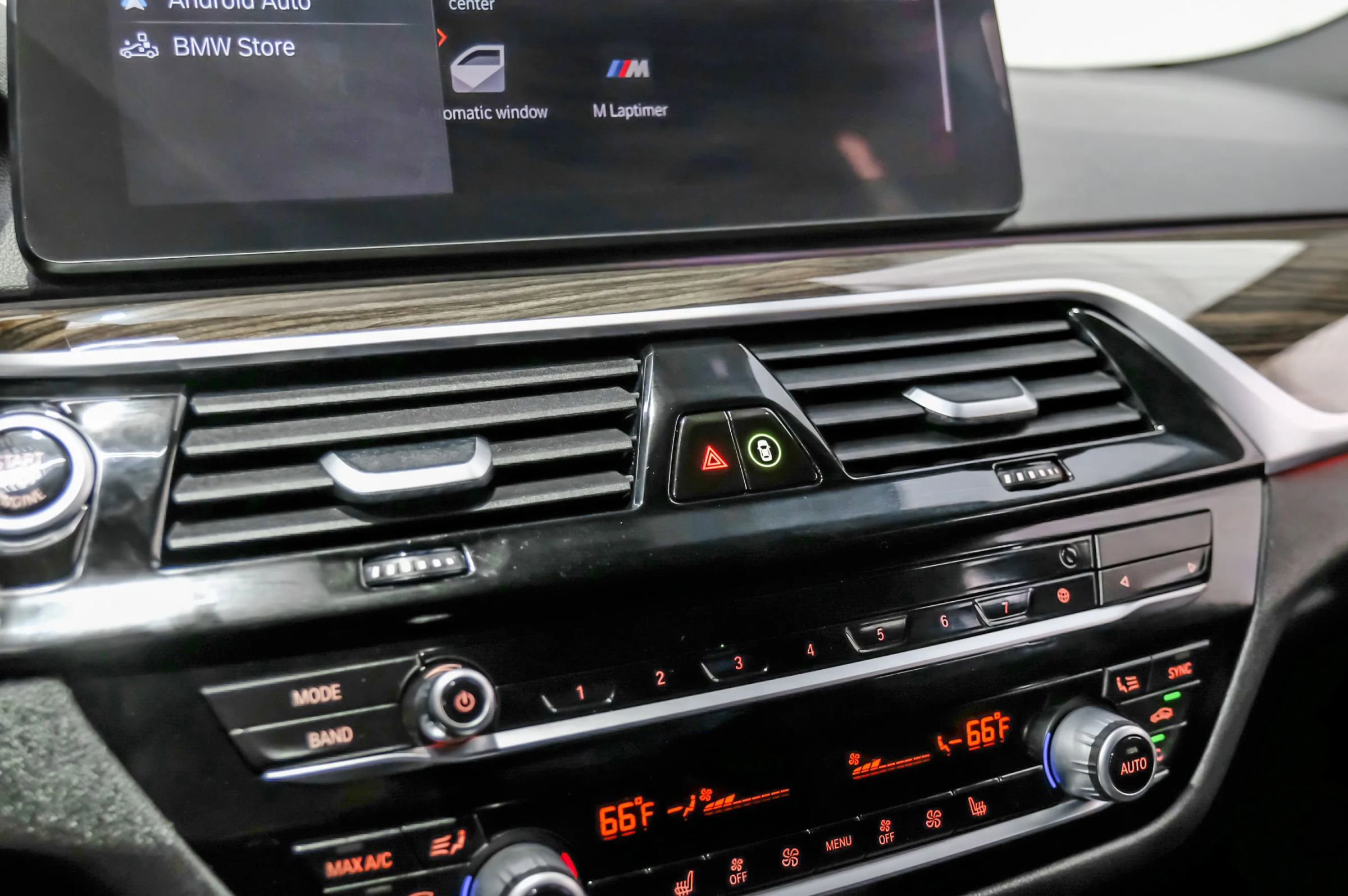 Used 2022 BMW 540i w/ M Sport Package RWD image 33