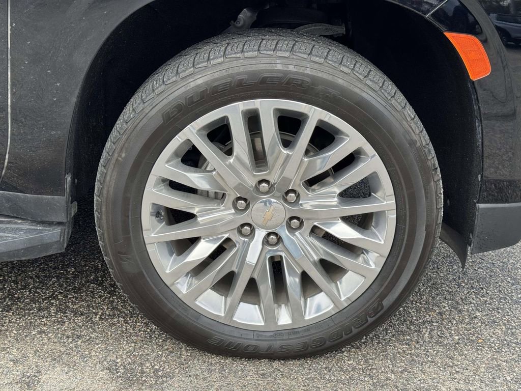 Used 2024 Chevrolet Tahoe RST w/ Luxury Package AWD/4WD image 27