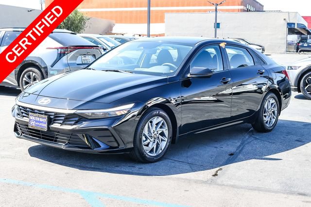 Certified 2024 Hyundai Elantra SEL FWD image 3
