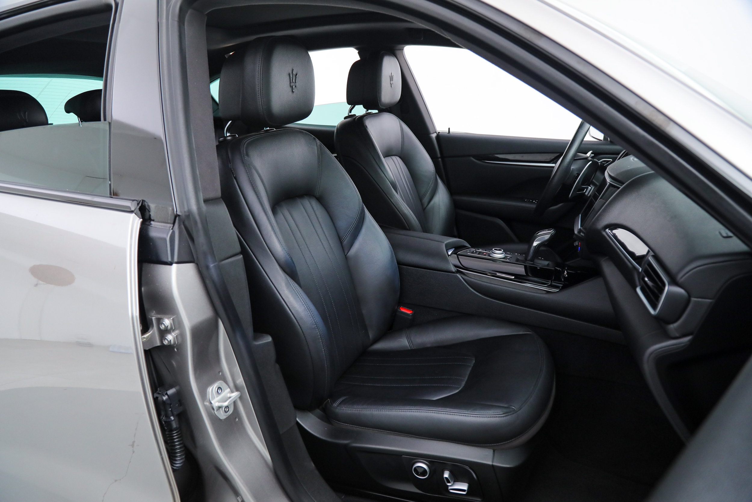 Certified 2022 Maserati Levante GT AWD/4WD image 11