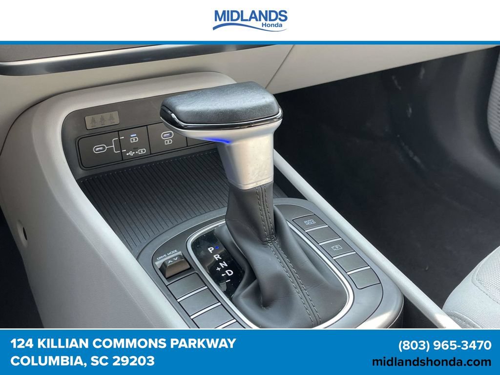 Used 2025 Hyundai Kona SEL FWD image 30