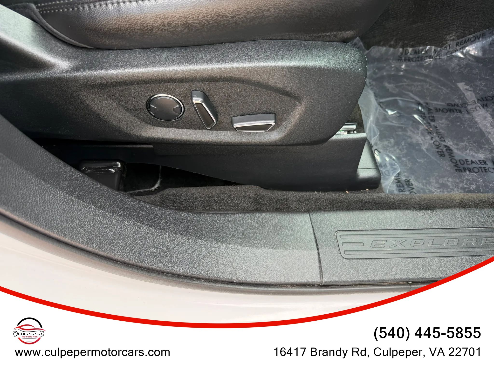 Used 2018 Ford Explorer XLT w/ Equipment Group 202A image 18