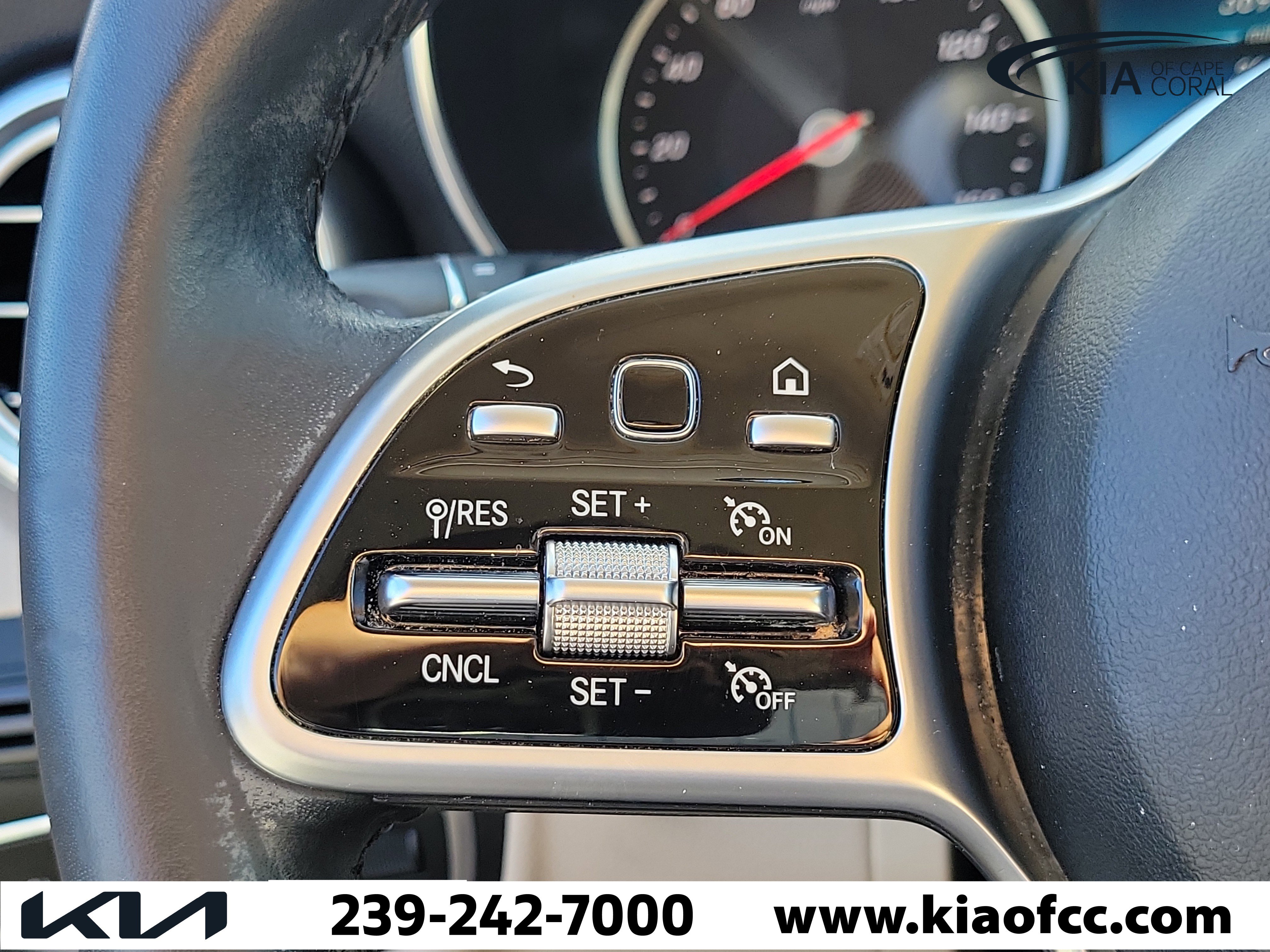 Used 2022 Mercedes-Benz GLC 300 w/ Premium Package Lite image 25