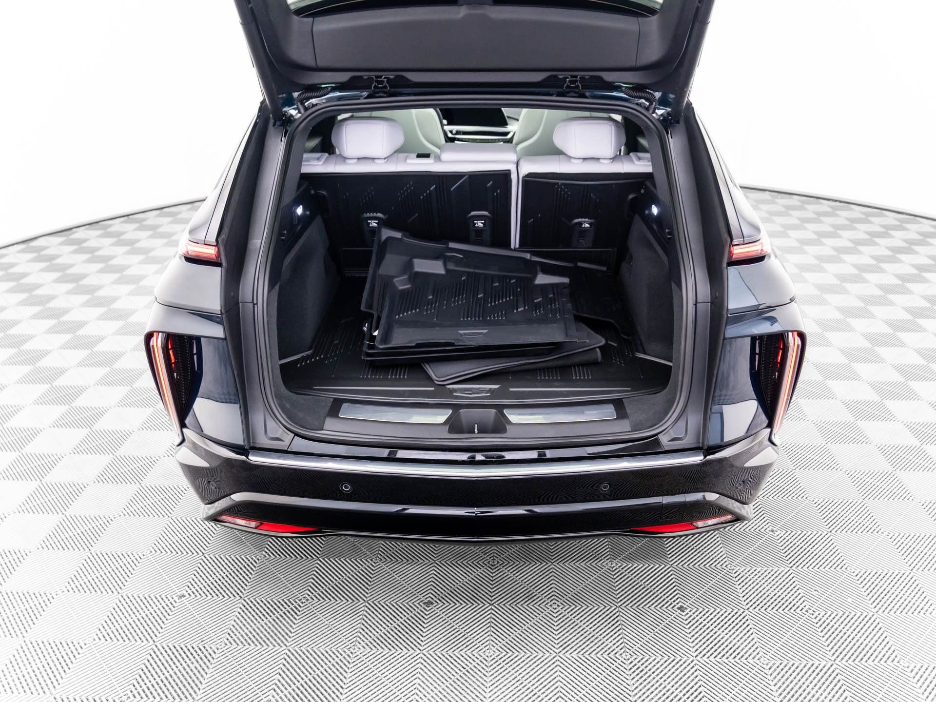 New 2026 Cadillac Lyriq Luxury image 28