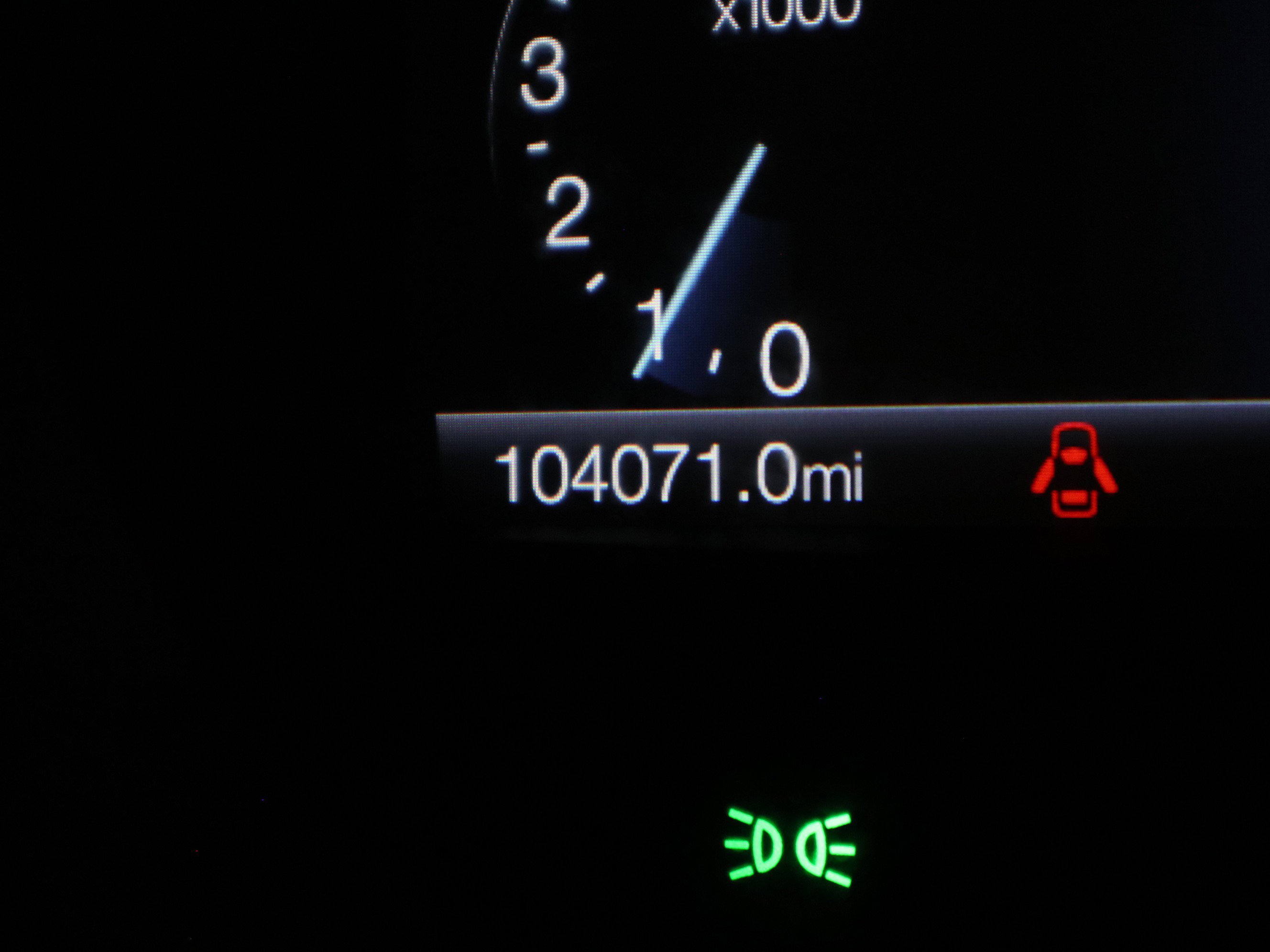 Used 2020 Ford Edge SEL image 19