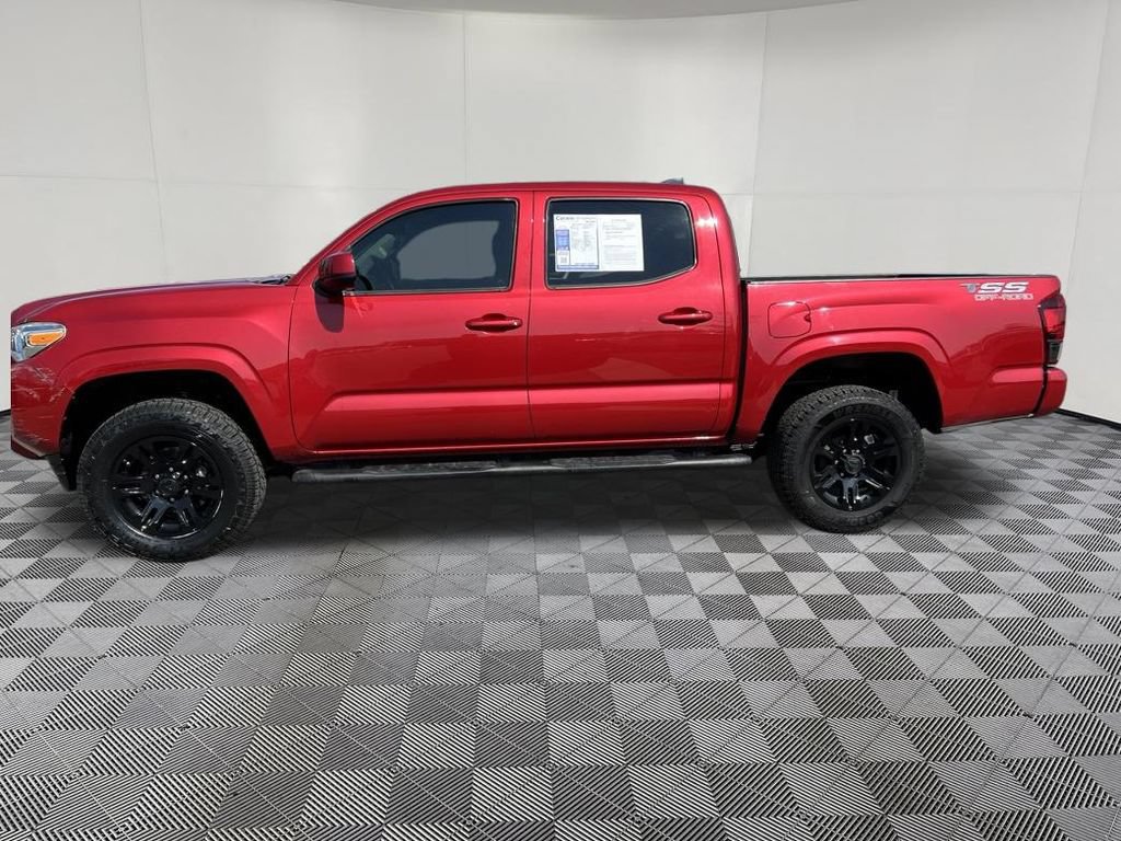 Used 2021 Toyota Tacoma SR AWD/4WD image 4