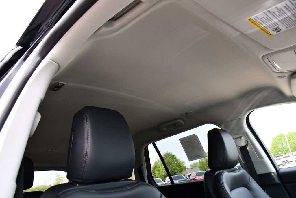 New 2026 Lincoln Aviator AWD image 17