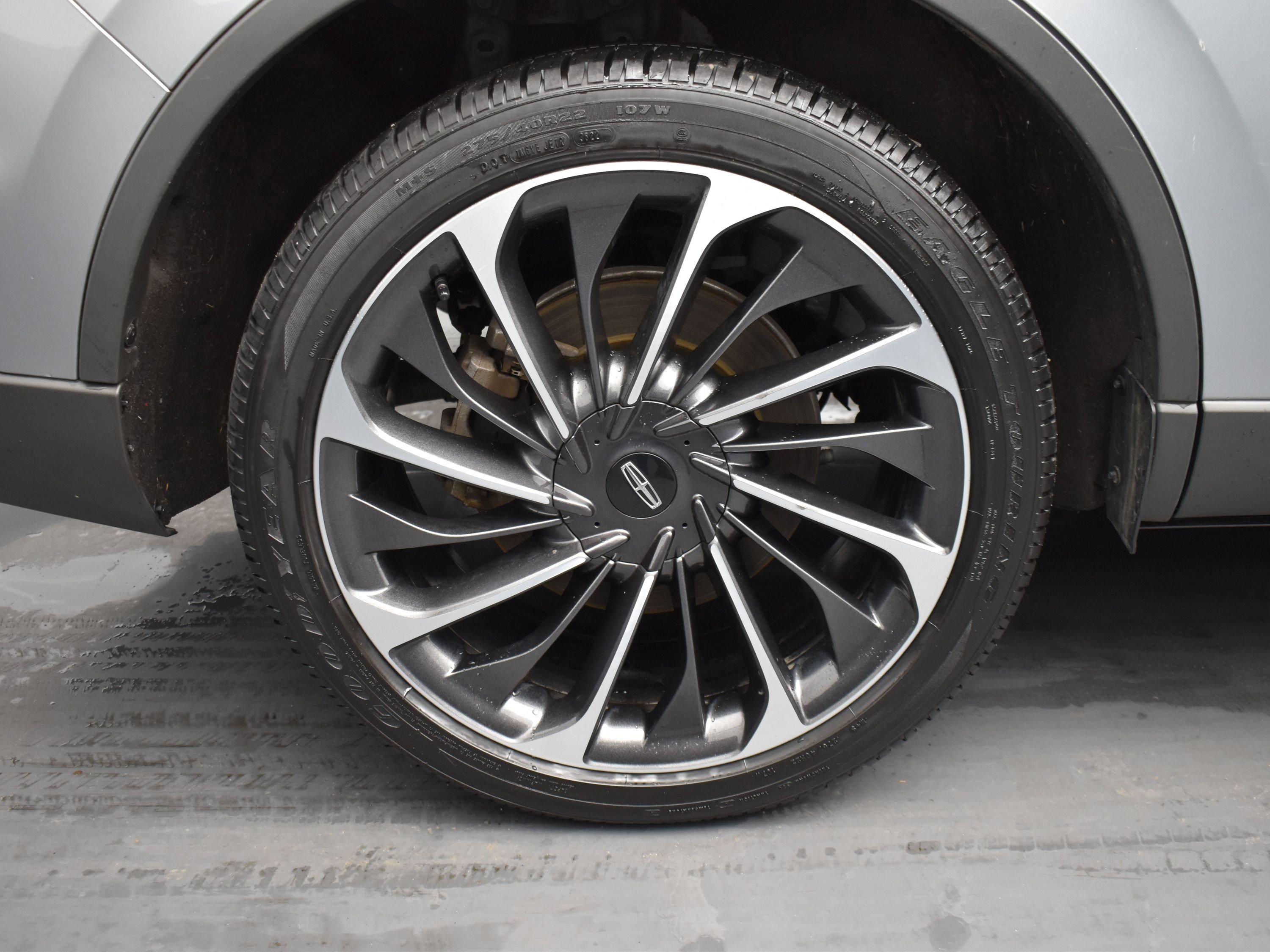 Used 2023 Lincoln Aviator Reserve w/ Equipment Group 201A image 17