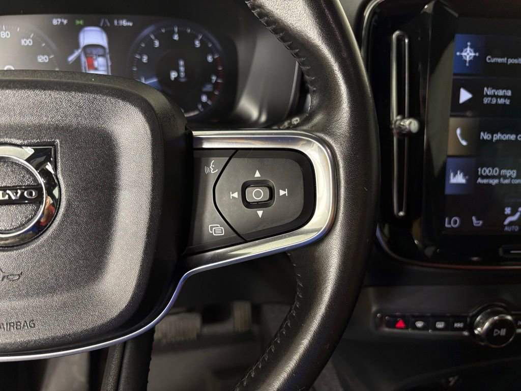 Used 2019 Volvo XC40 T5 Momentum AWD/4WD image 22