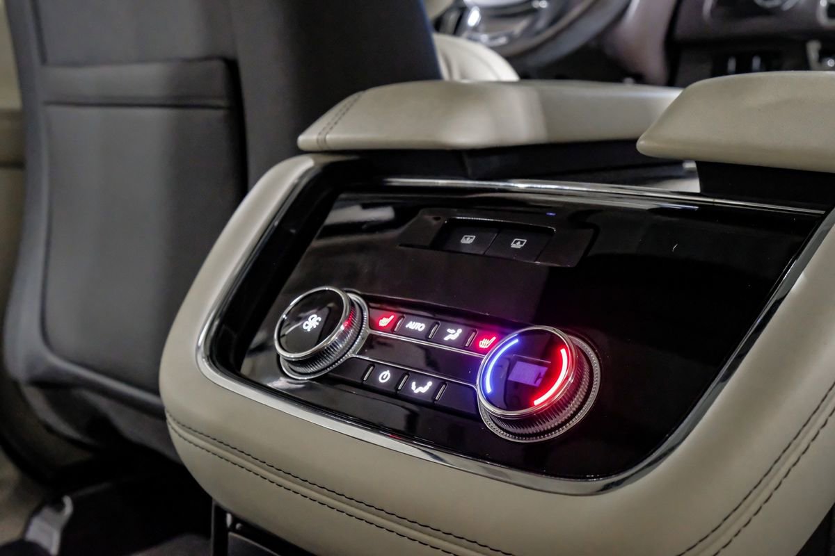 Used 2020 Lincoln Navigator Black Label w/ Cargo Convenience Package AWD/4WD image 32