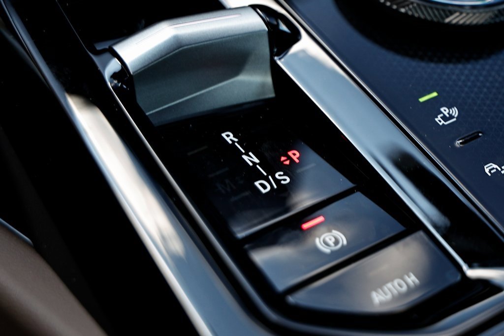 Used 2026 BMW 530i w/ Premium Package image 38