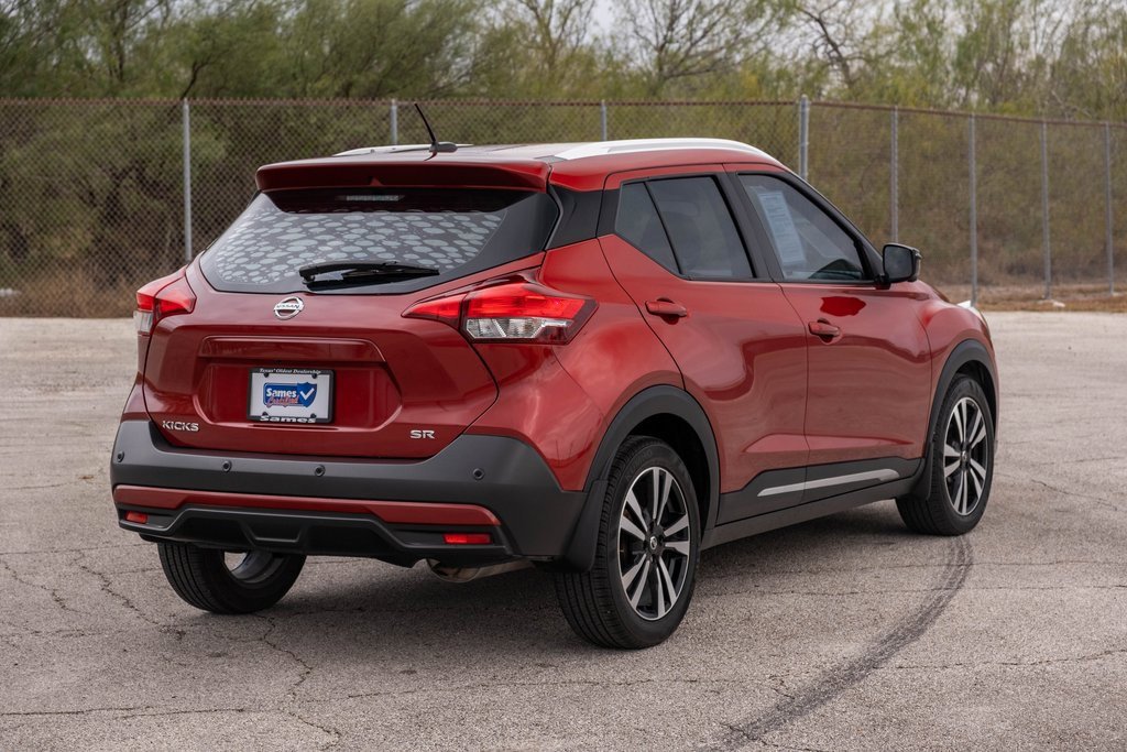 Used 2020 Nissan Kicks SR w/ SR Premium Package image 7