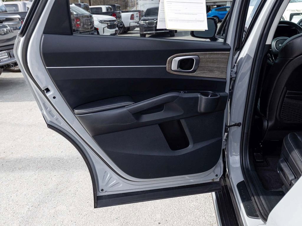 Used 2023 Kia Sorento X-Line EX AWD/4WD image 14