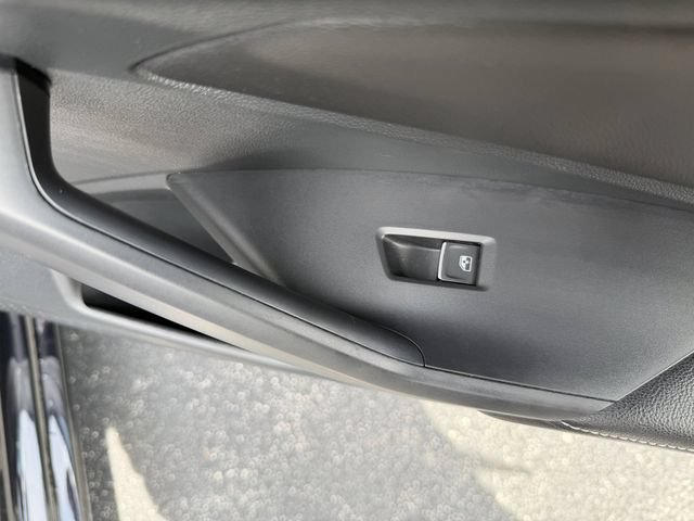 Used 2023 Volkswagen Jetta Sport FWD image 31