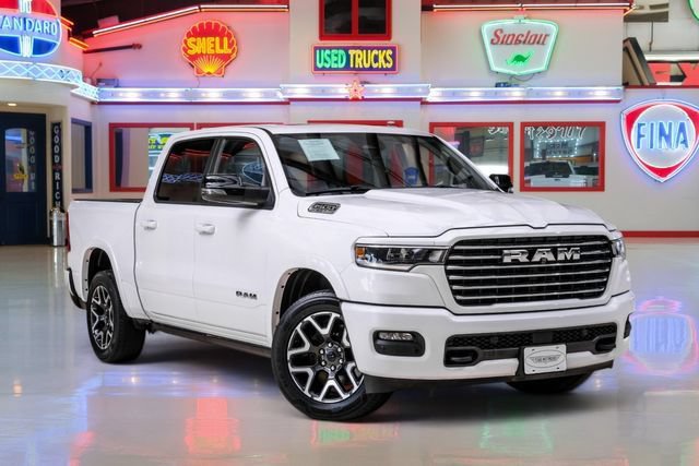 Used 2025 RAM 1500 Laramie w/ Laramie Southwest Edition AWD/4WD image 1