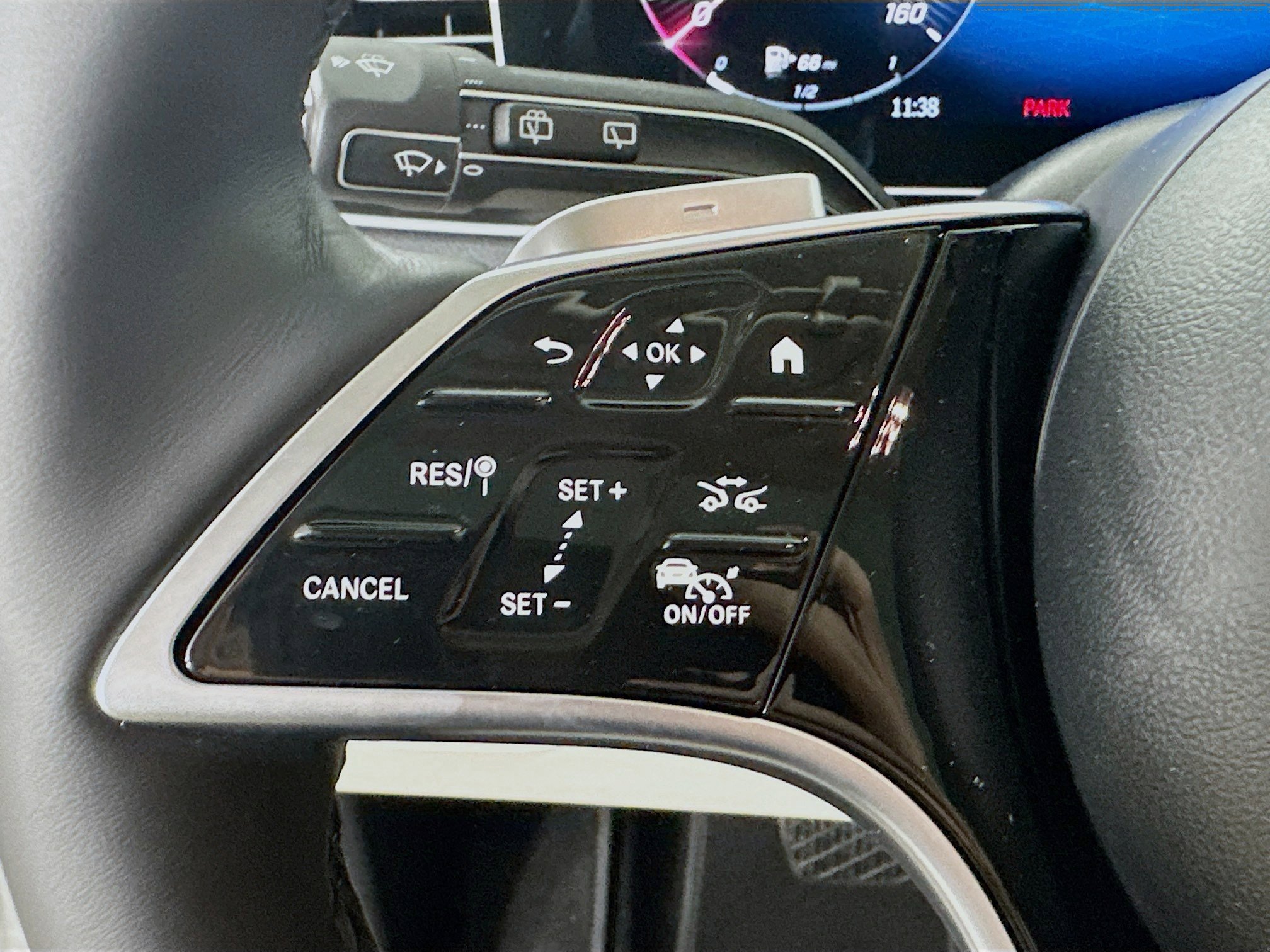 Certified 2026 Mercedes-Benz GLE 450 4MATIC image 12