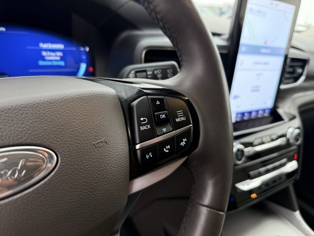 Certified 2023 Ford Explorer Platinum w/ Technology Package image 27