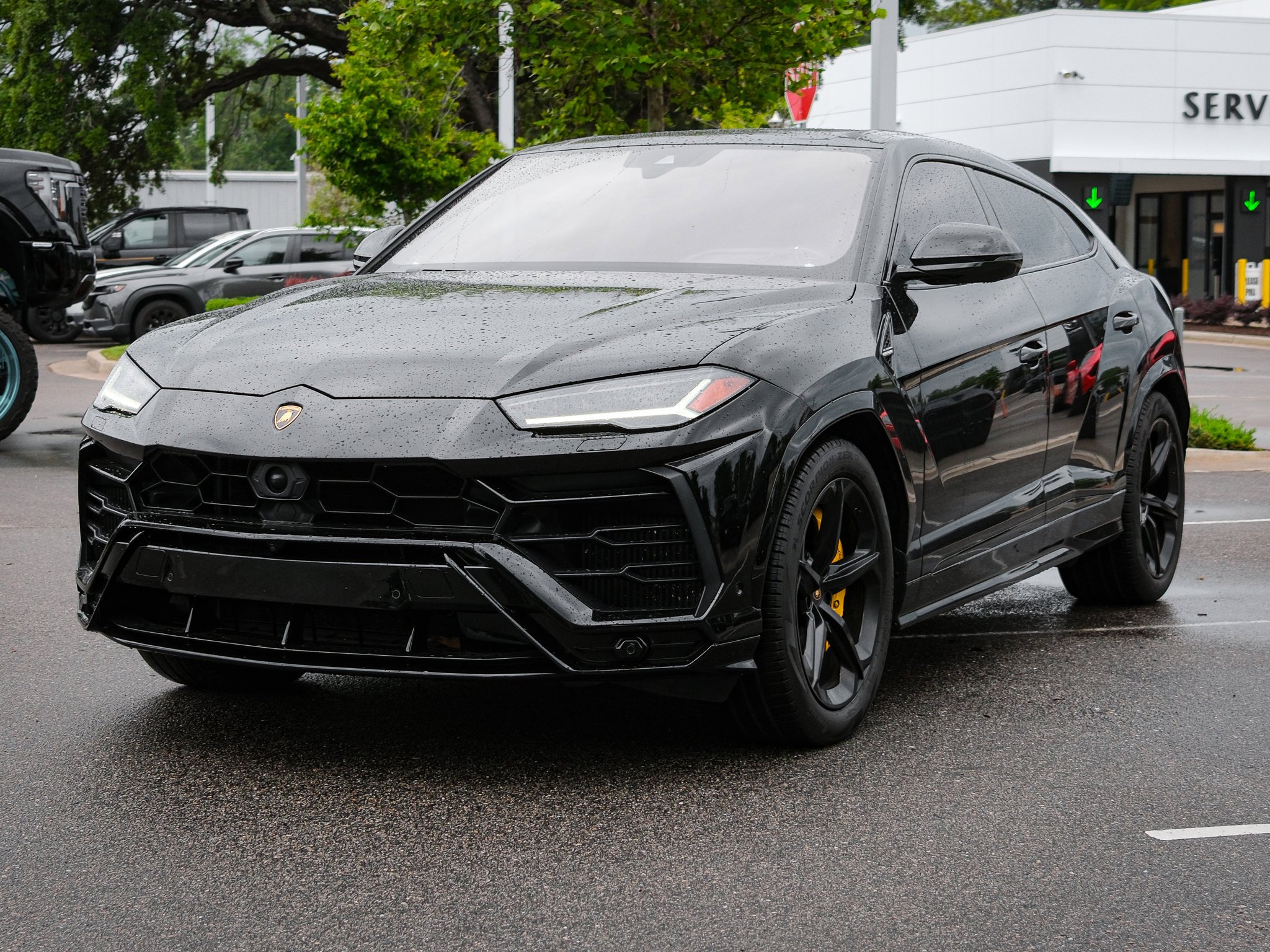 Used 2020 Lamborghini Urus AWD/4WD image 5