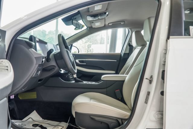 Certified 2025 Hyundai Sonata SE FWD image 36