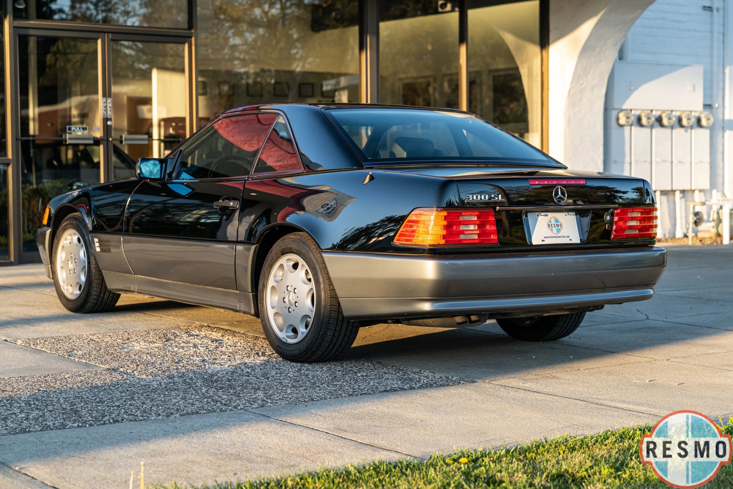 Used 1990 Mercedes-Benz 300 SL image 4