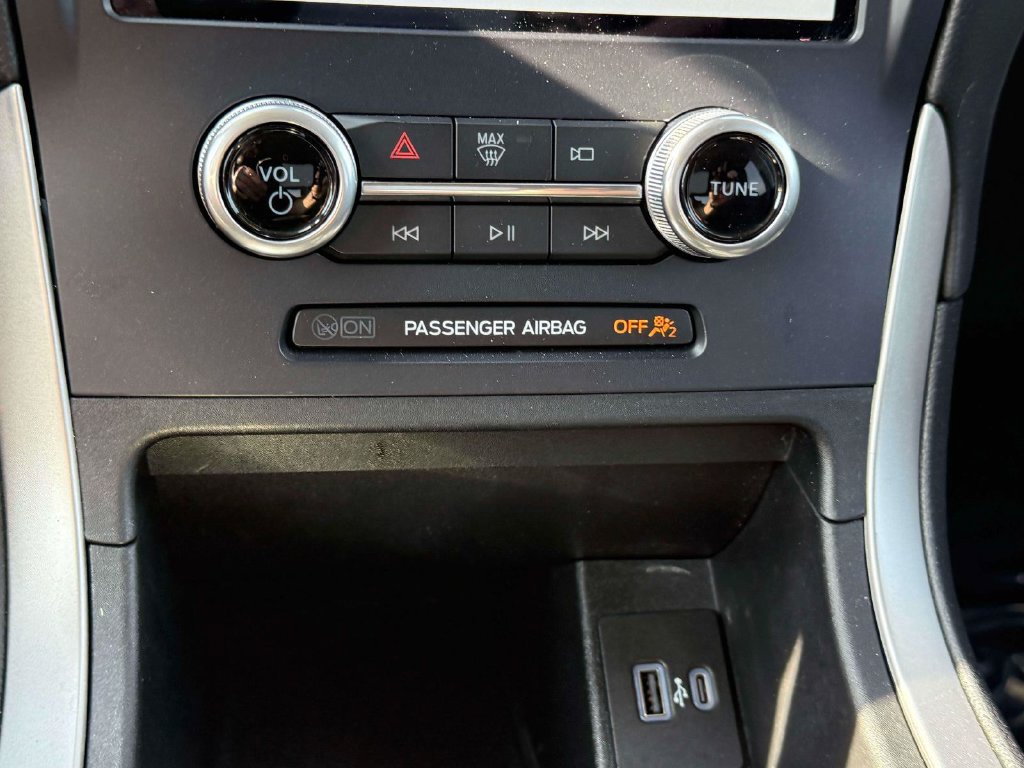 Used 2022 Ford Edge SEL AWD/4WD image 23