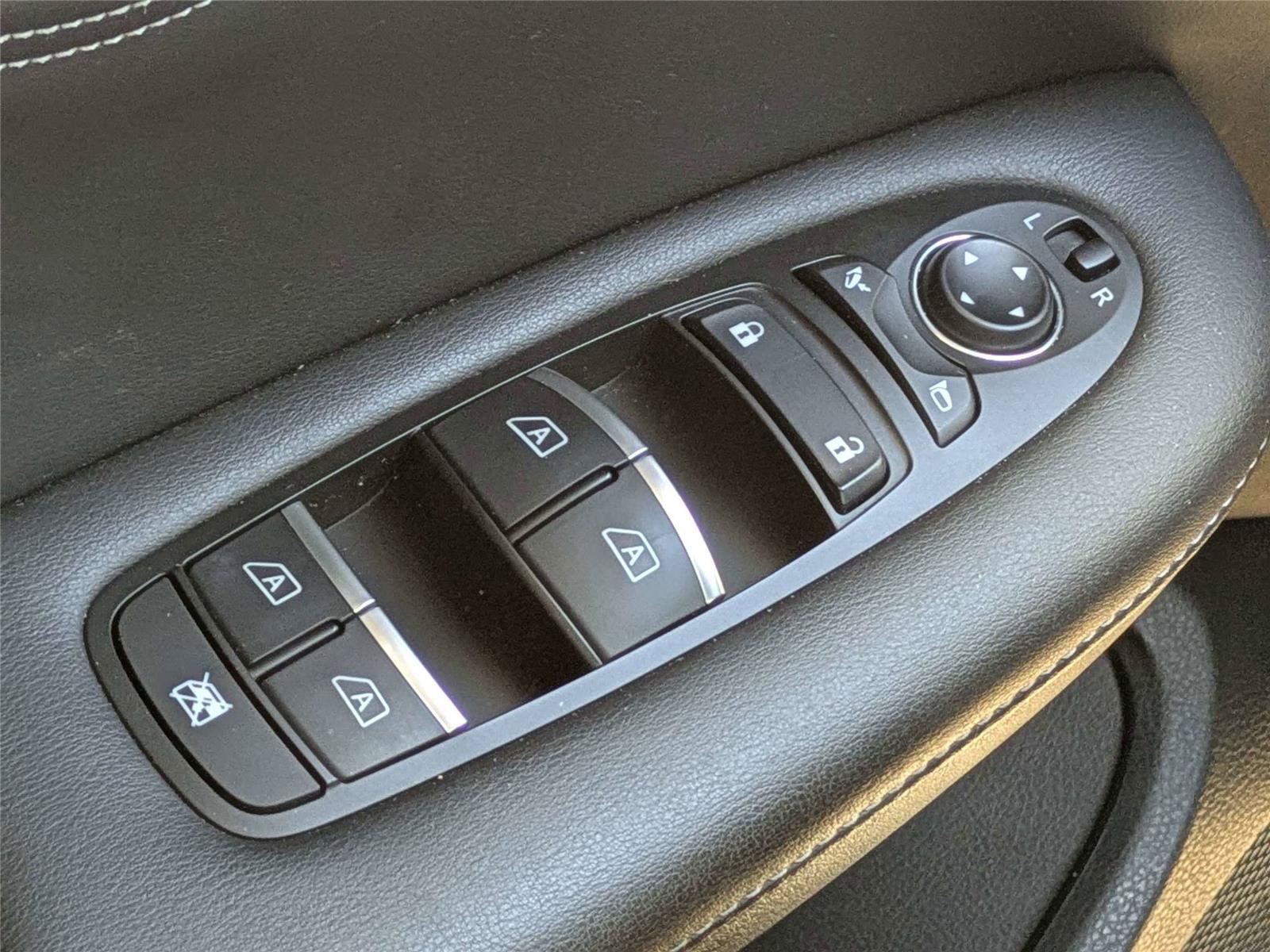 Used 2023 INFINITI QX50 Sensory w/ Accent Package FWD image 28
