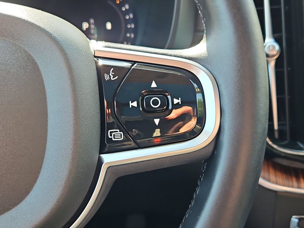 Used 2023 Volvo XC60 B5 Ultimate w/ Climate Package AWD/4WD image 29