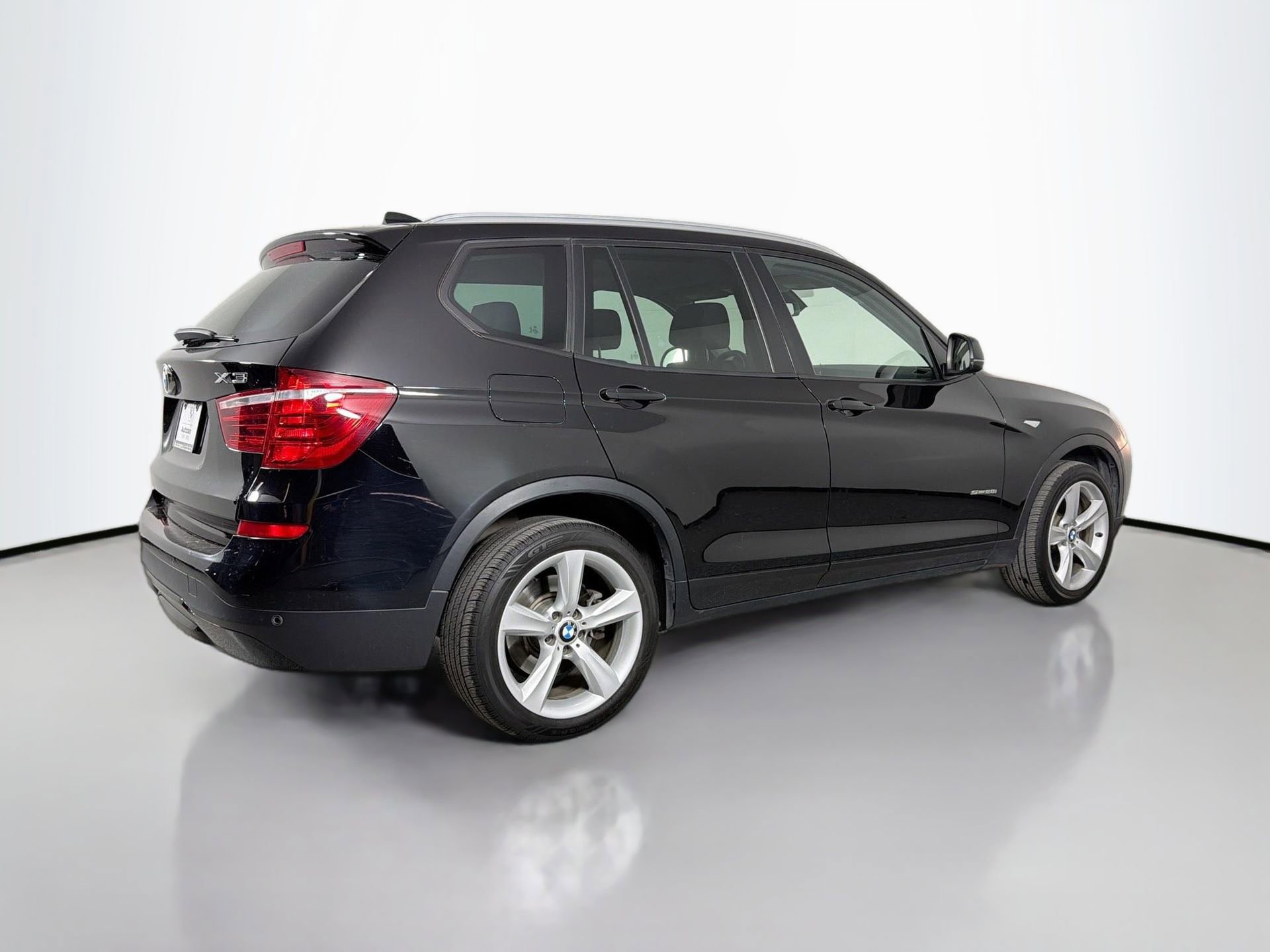 Used 2017 BMW X3 sDrive28i image 6