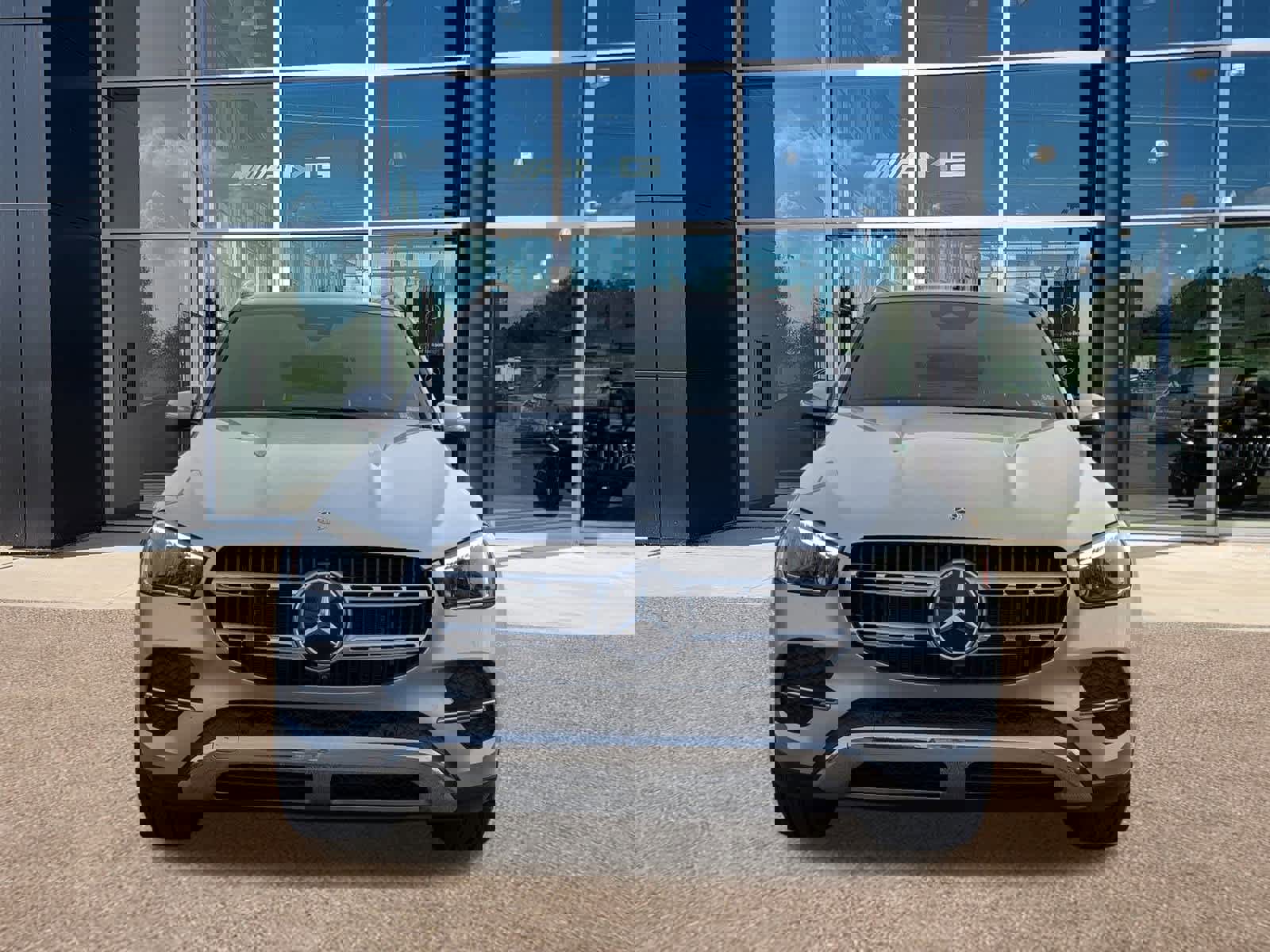 Certified 2025 Mercedes-Benz GLE 450 4MATIC image 2