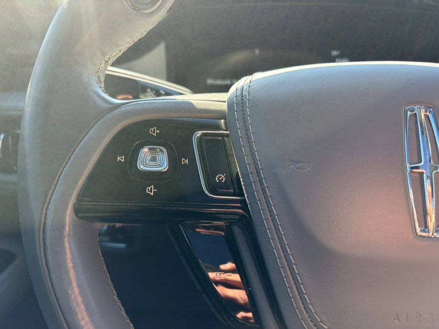 Used 2021 Lincoln Aviator Reserve w/ Elements Package Plus image 22