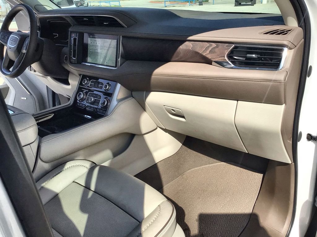 Used 2023 GMC Yukon Denali image 30