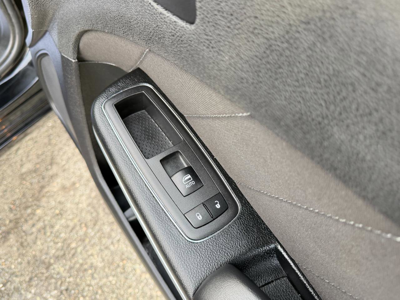 Used 2023 Dodge Charger SXT image 41