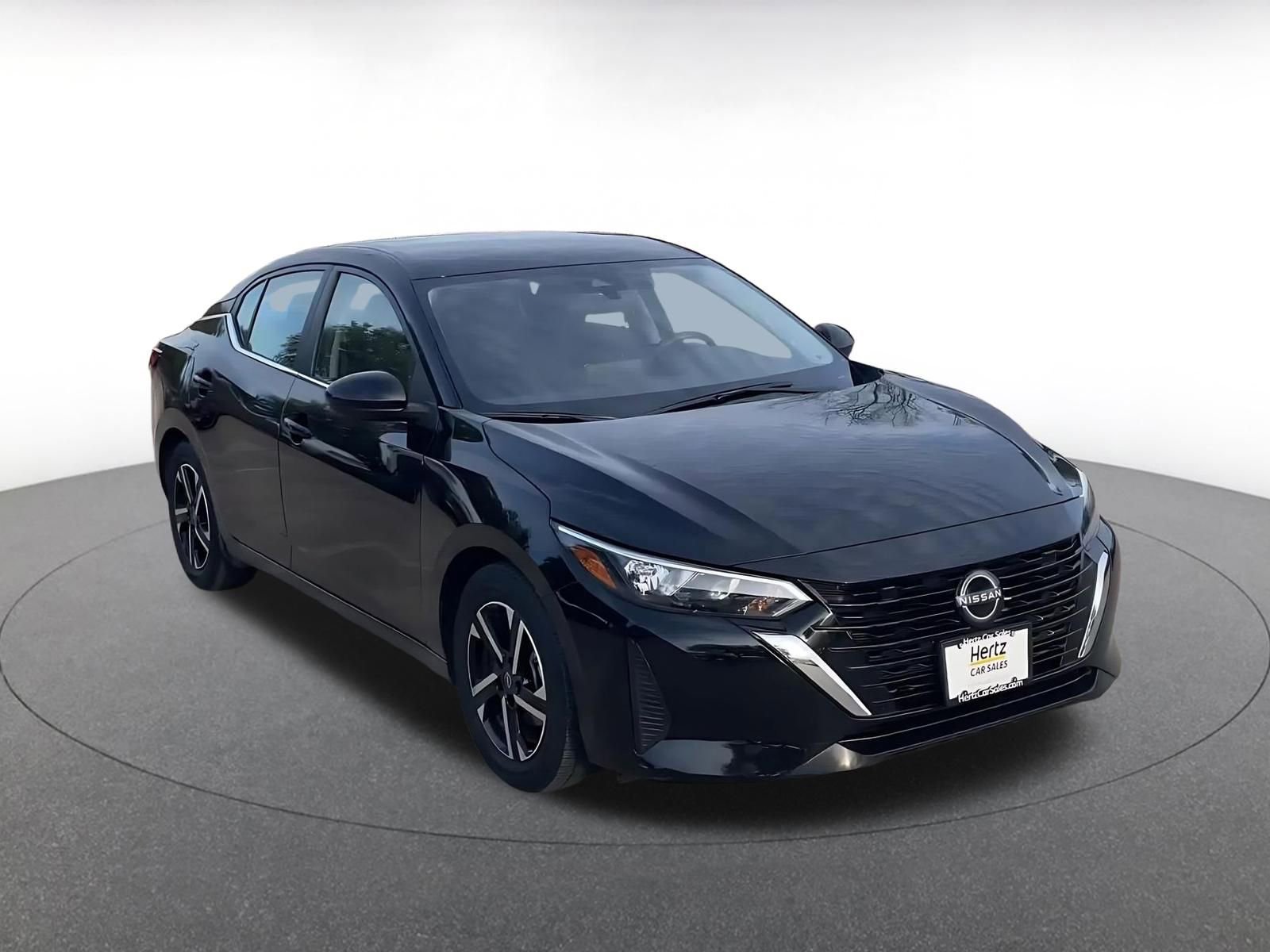 Used 2025 Nissan Sentra SV FWD image 2