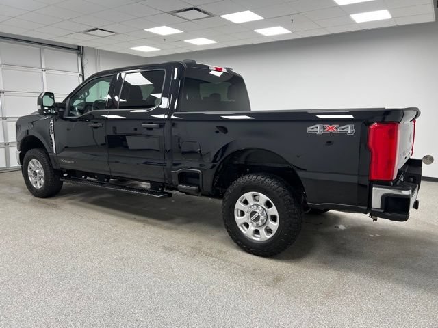 Used 2023 Ford F250 XLT w/ Camper Package AWD/4WD image 7