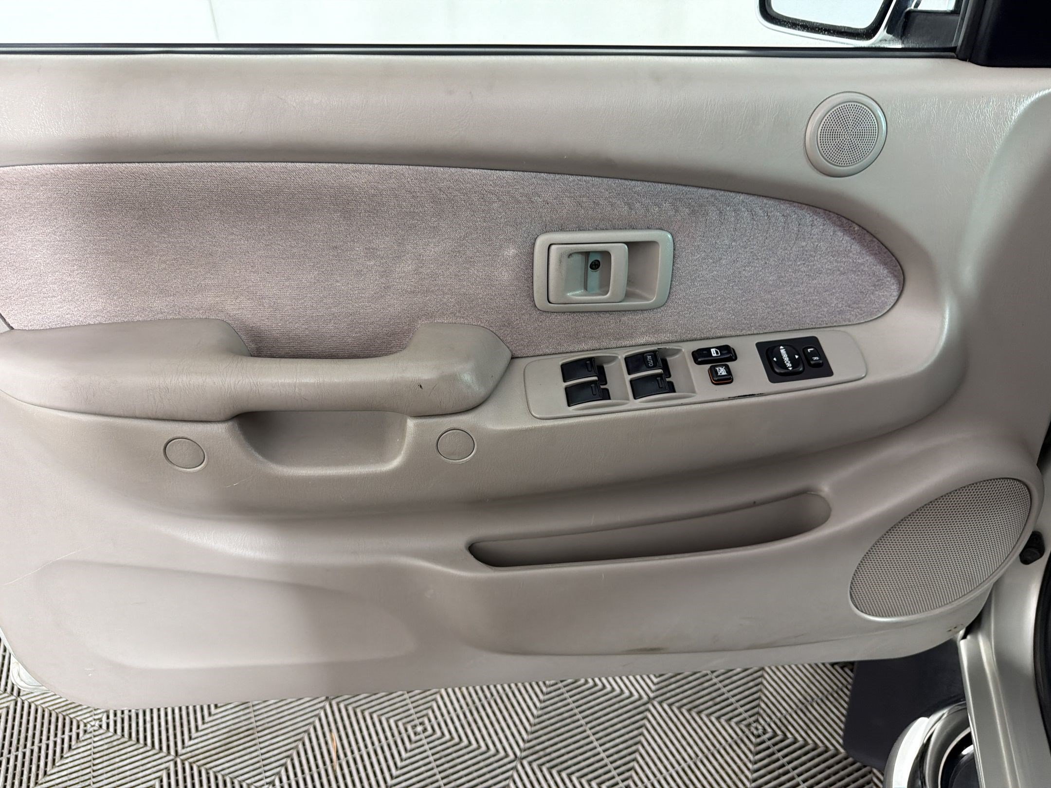 Used 2003 Toyota Tacoma PreRunner w/ Limited Pkg RWD image 14