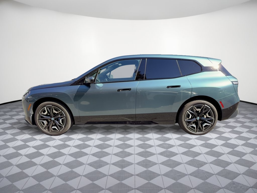 Certified 2024 BMW iX xDrive50 w/ Premium Package AWD/4WD image 2