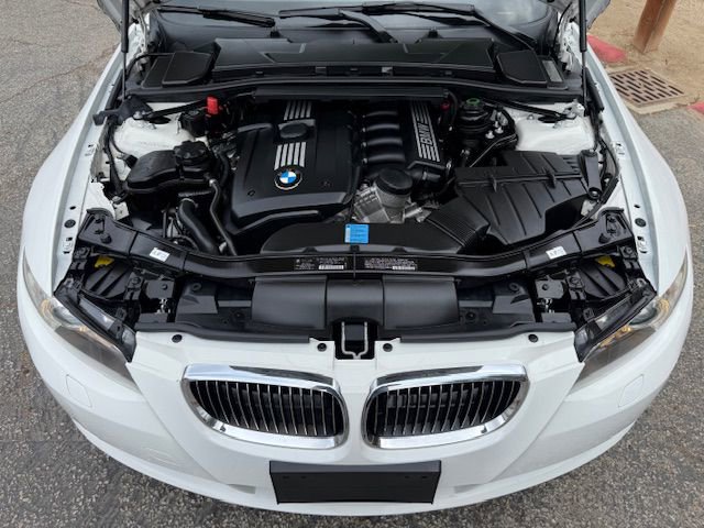 Used 2010 BMW 328i Convertible w/ Premium Pkg image 8