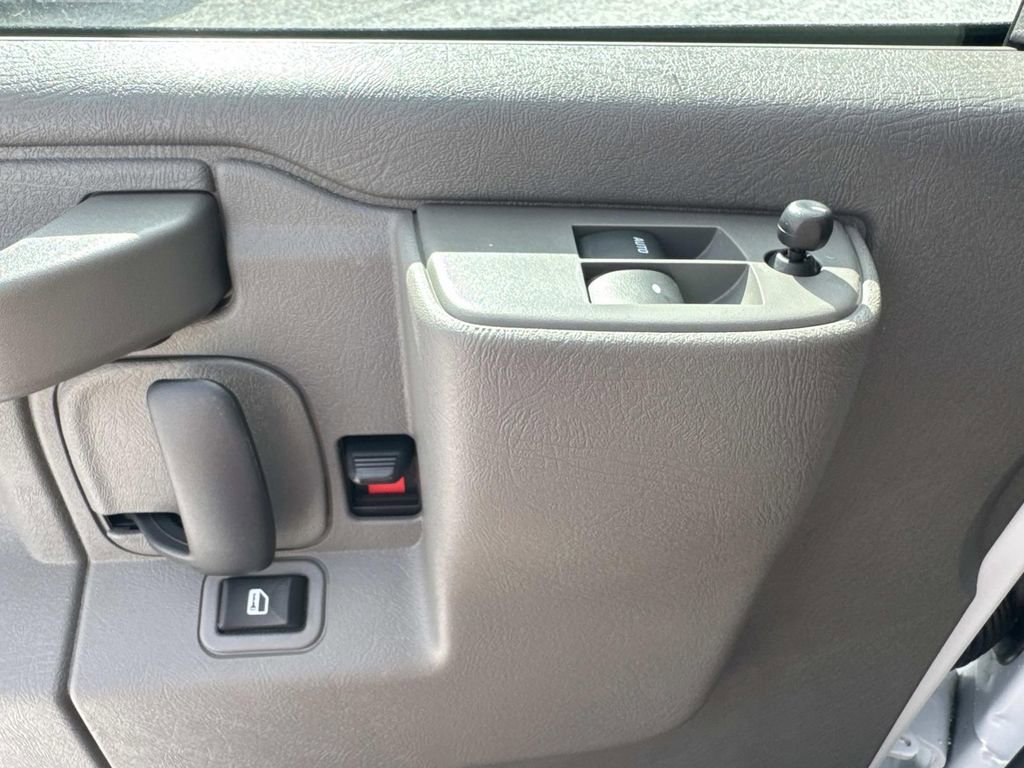 New 2025 Chevrolet Express 2500 w/ Enhanced Convenience Package image 19