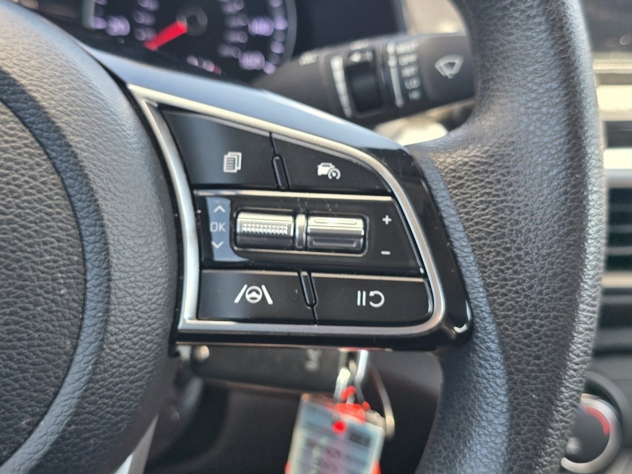 Used 2023 Kia Forte LXS w/ LXS Technology Package FWD image 29