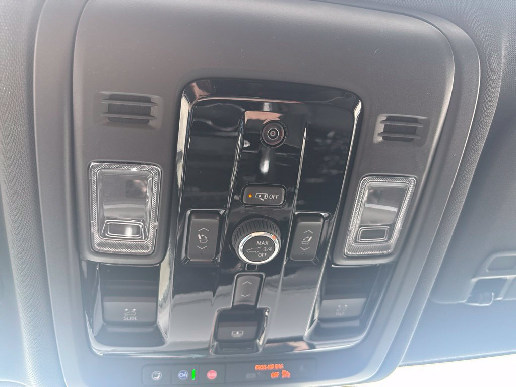New 2026 Chevrolet Tahoe Premier w/ Sun And Tow Package AWD/4WD image 18
