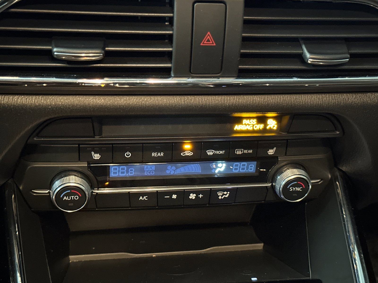 Used 2023 MAZDA CX-9 Touring image 28