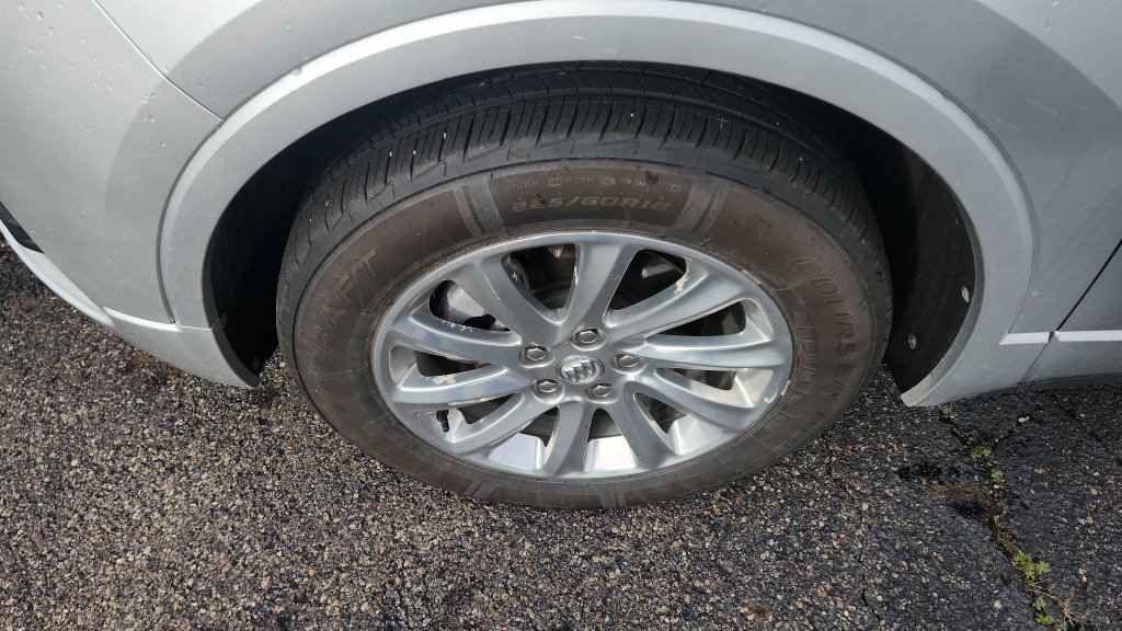 Used 2019 Buick Envision Essence AWD/4WD image 6