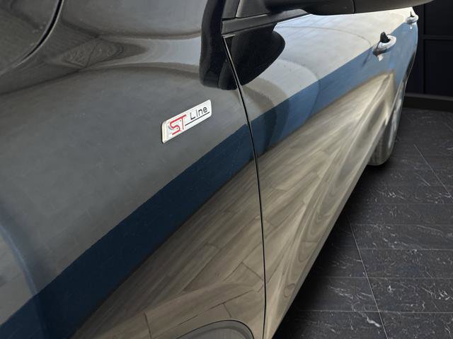 Certified 2025 Ford Escape ST-Line Elite image 30