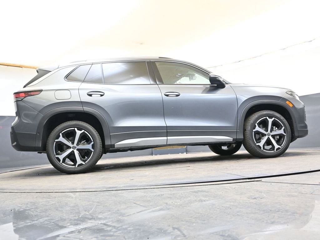 New 2026 Volkswagen Tiguan SE image 34